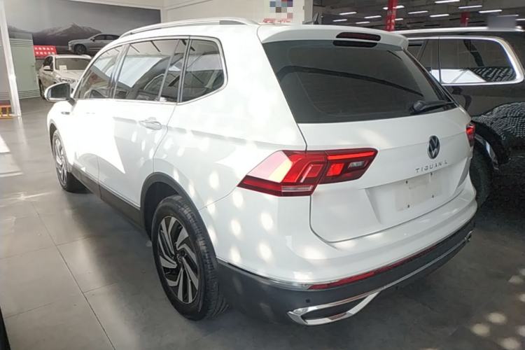 Used Volkswagen Tiguan L 2022 330TSI Automatic Two-Wheel Drive Smart Edition Rear Left 45 Deg