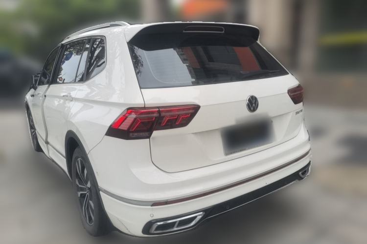 Used Volkswagen Tiguan L 2022 330TSI Automatic Two-Wheel Drive R-Line Enhanced Edition Rear Left 45 Deg