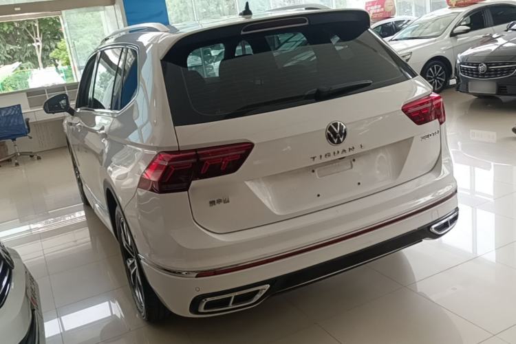 Used Volkswagen Tiguan L 2022 330TSI Automatic Two-Wheel Drive R-Line Enhanced Edition Rear Left 45 Deg