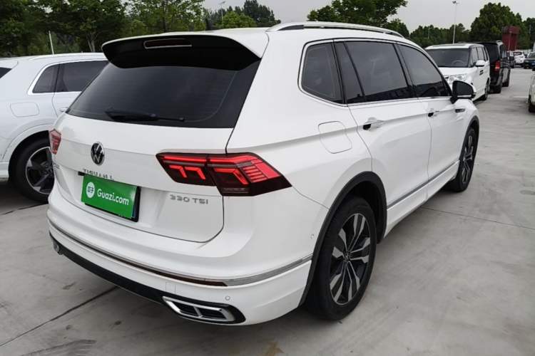 Used Volkswagen Tiguan L 2022 330TSI Automatic Two-Wheel Drive R-Line Enhanced Edition Rear Right 45 Deg