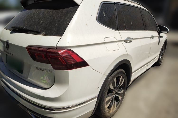 Used Volkswagen Tiguan L 2022 330TSI Automatic Two-Wheel Drive R-Line Enhanced Edition Rear Right 45 Deg