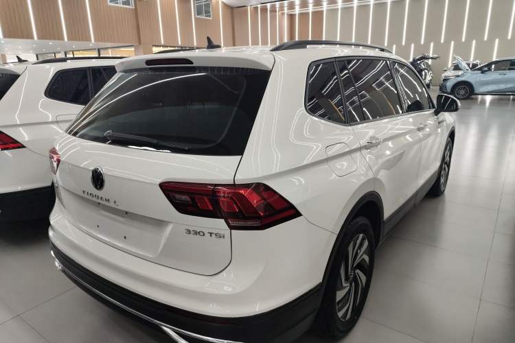 Used Volkswagen Tiguan L 2022 330TSI Automatic Two-Wheel Drive Comfort Edition Rear Right 45 Deg