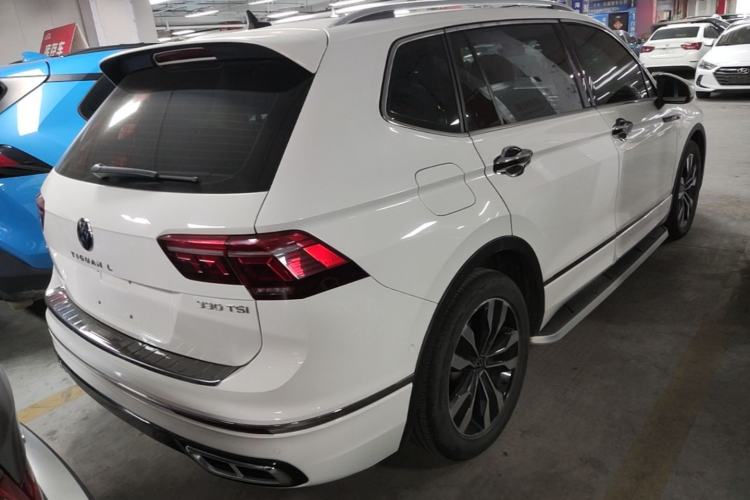 Used Volkswagen Tiguan L 2022 330TSI Automatic Two-Wheel Drive R-Line Enhanced Edition Rear Right 45 Deg