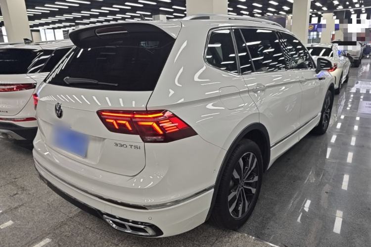 Used Volkswagen Tiguan L 2022 330TSI Automatic Two-Wheel Drive R-Line Enhanced Edition Rear Right 45 Deg