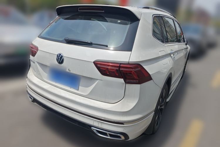 Used Volkswagen Tiguan L 2022 330TSI Automatic Two-Wheel Drive R-Line Enhanced Edition Rear Right 45 Deg