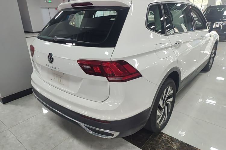 Used Volkswagen Tiguan L 2022 330TSI Automatic Two-Wheel Drive Comfort Edition Rear Right 45 Deg