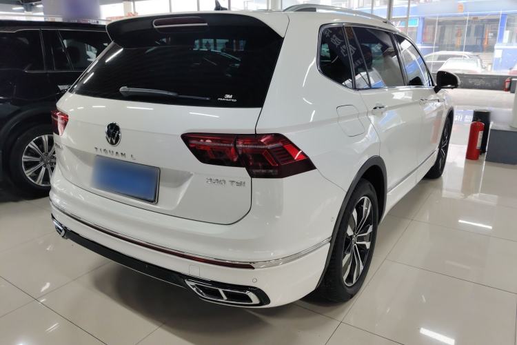 Used Volkswagen Tiguan L 2022 330TSI Automatic Two-Wheel Drive R-Line Enhanced Edition Rear Right 45 Deg