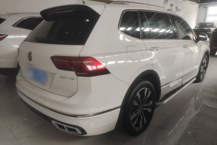 Used Volkswagen Tiguan L 2022 330TSI Automatic Two-Wheel Drive R-Line Enhanced Edition Rear Right 45 Deg