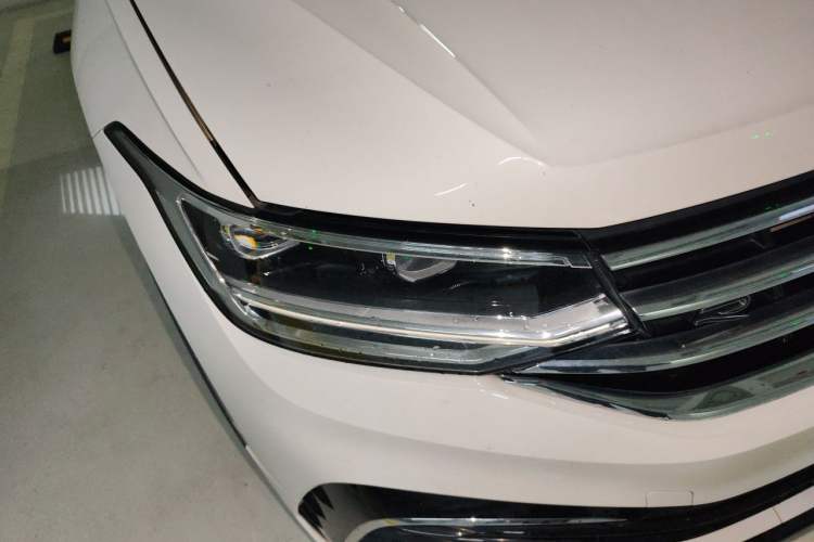 Used Volkswagen Tiguan L 2022 330TSI Automatic Two-Wheel Drive R-Line Enhanced Edition Right Front Headlight