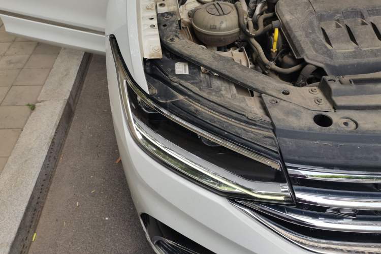 Used Volkswagen Tiguan L 2022 330TSI Automatic Two-Wheel Drive R-Line Enhanced Edition Right Front Headlight