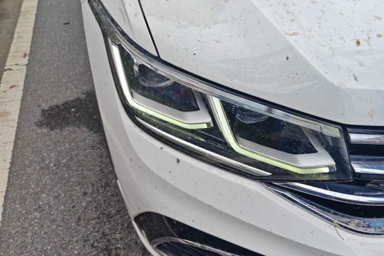 Used Volkswagen Tiguan L 2022 330TSI Automatic Two-Wheel Drive R-Line Enhanced Edition Right Front Headlight