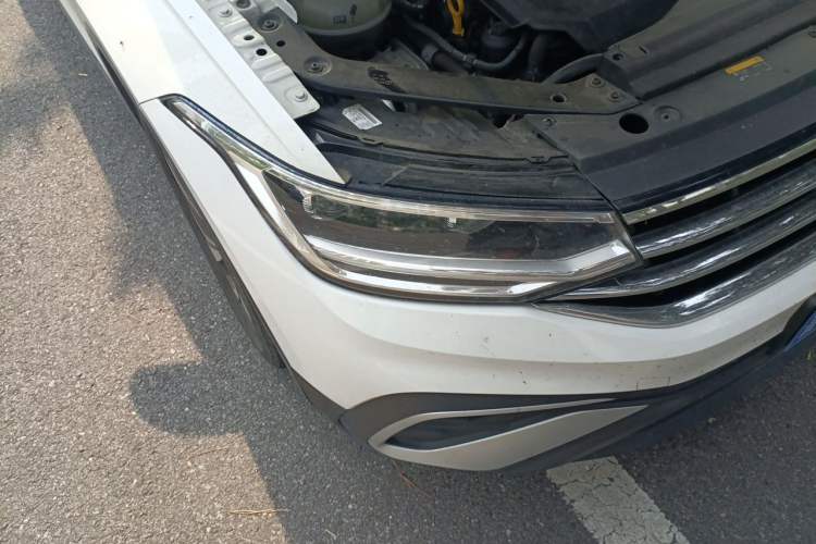 Used Volkswagen Tiguan L 2022 330TSI Automatic Two-Wheel Drive Comfort Edition Right Front Headlight