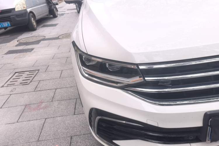 Used Volkswagen Tiguan L 2022 330TSI Automatic Two-Wheel Drive R-Line Enhanced Edition Right Front Headlight