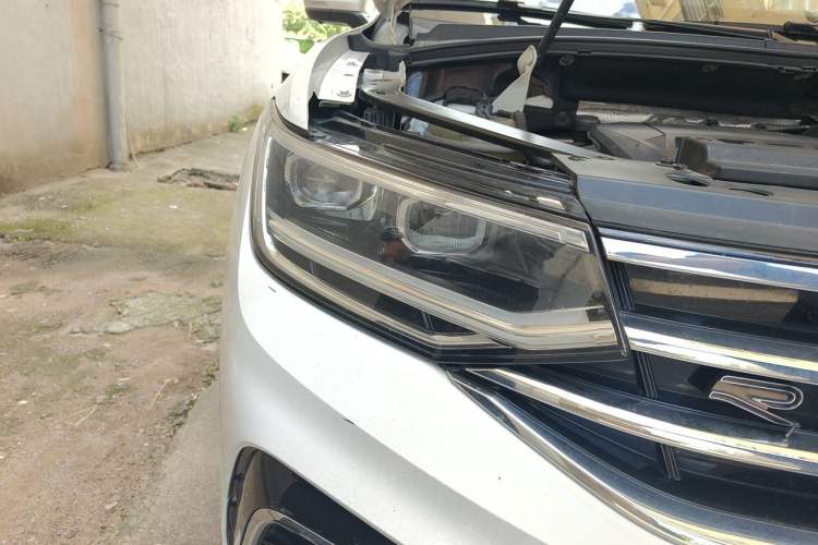 Used Volkswagen Tiguan L 2022 330TSI Automatic Two-Wheel Drive R-Line Enhanced Edition Right Front Headlight