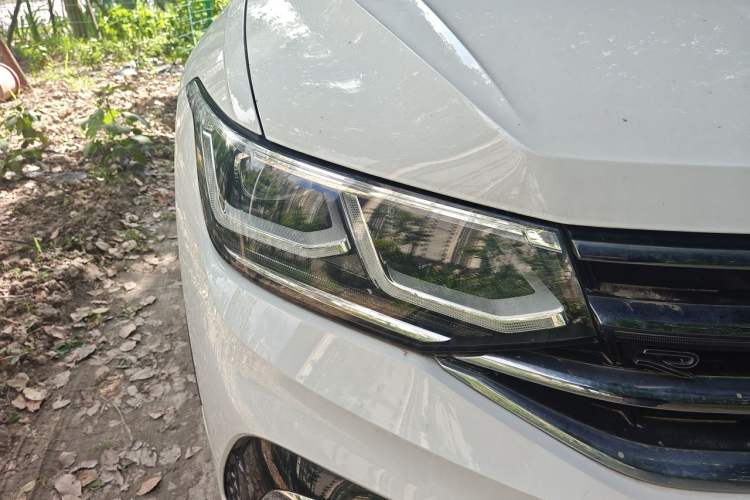 Used Volkswagen Tiguan L 2022 330TSI Automatic Two-Wheel Drive R-Line Enhanced Edition Right Front Headlight