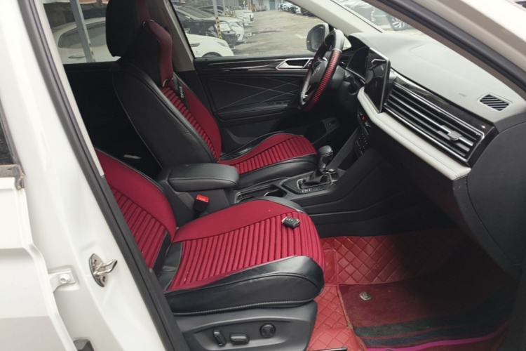 Used Volkswagen Tiguan L 2022 330TSI Automatic Two-Wheel Drive Smart Edition Right Front Seat