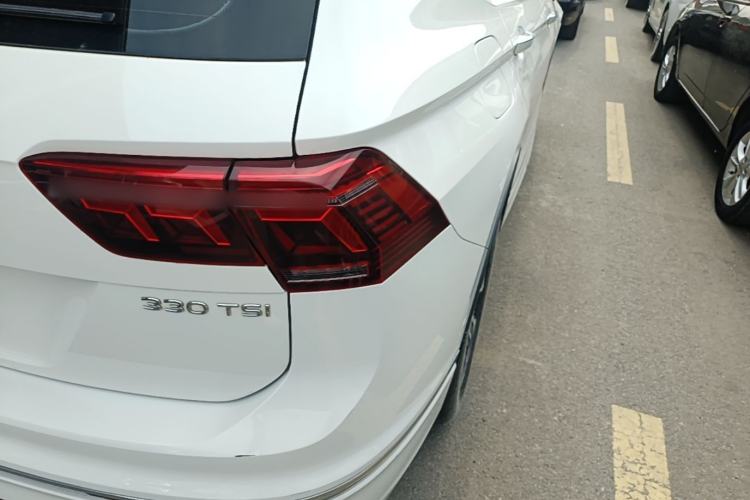 Used Volkswagen Tiguan L 2022 330TSI Automatic Two-Wheel Drive R-Line Enhanced Edition Right Rear Taillight