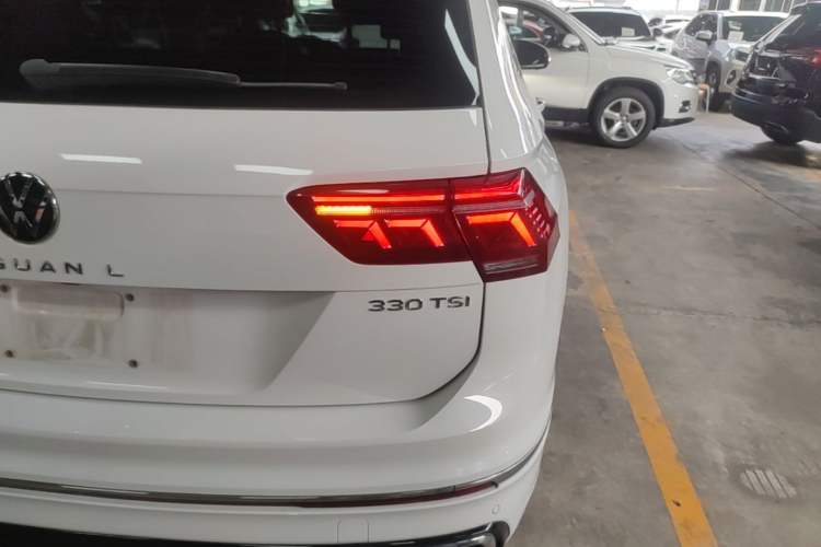 Used Volkswagen Tiguan L 2022 330TSI Automatic Two-Wheel Drive R-Line Enhanced Edition Right Rear Taillight