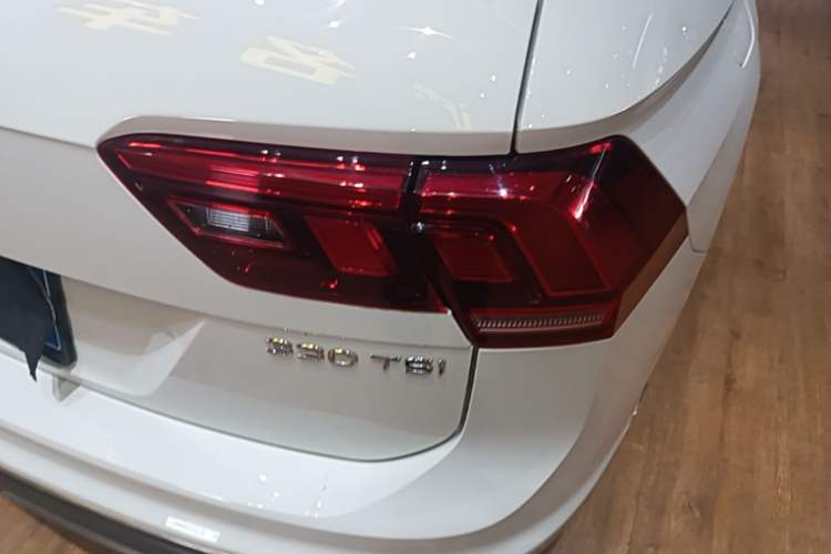 Used Volkswagen Tiguan L 2022 330TSI Automatic Two-Wheel Drive Smart Edition Right Rear Taillight