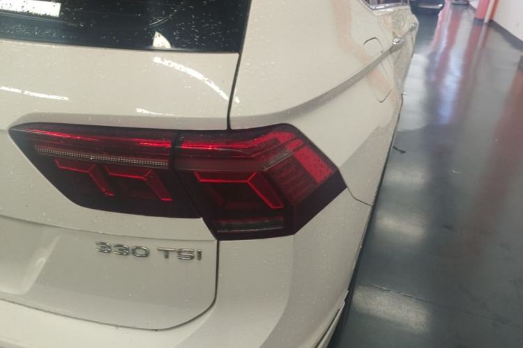 Used Volkswagen Tiguan L 2022 330TSI Automatic Two-Wheel Drive R-Line Enhanced Edition Right Rear Taillight
