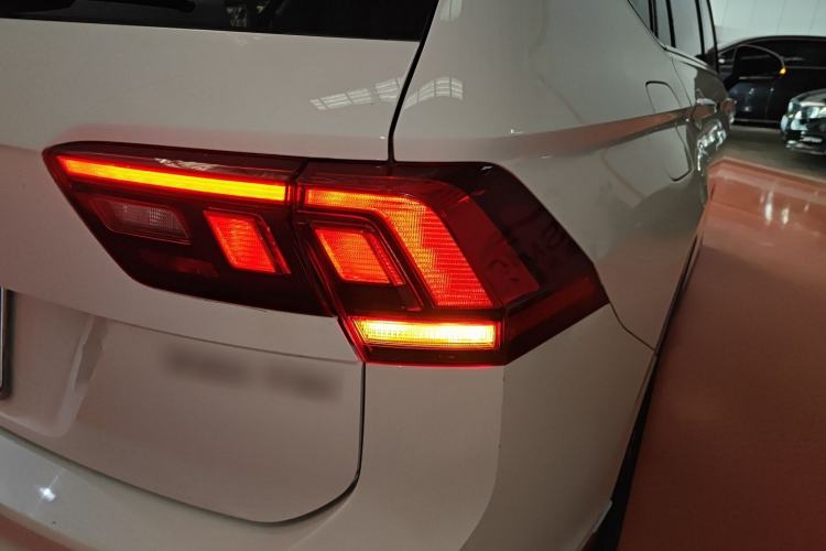 Used Volkswagen Tiguan L 2022 330TSI Automatic Two-Wheel Drive Smart Edition Right Rear Taillight