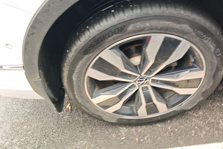 Used Volkswagen Tiguan L 2022 330TSI Automatic Two-Wheel Drive R-Line Enhanced Edition Right Rear Wheel Hub