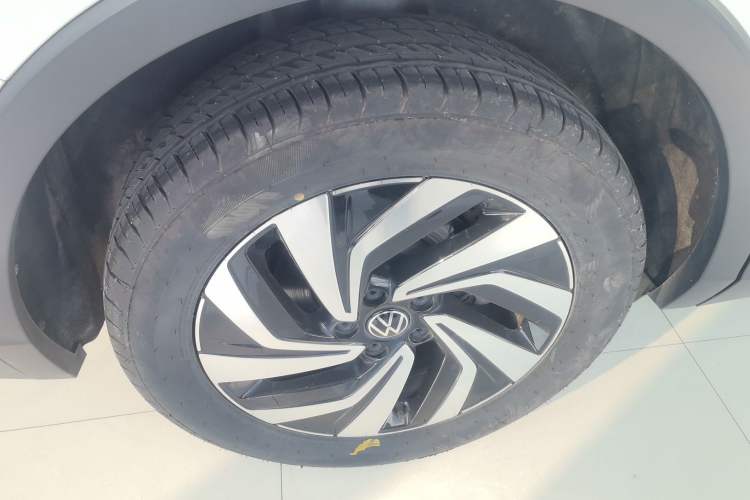 Used Volkswagen Tiguan L 2022 330TSI Automatic Two-Wheel Drive Comfort Edition Right Rear Wheel Hub