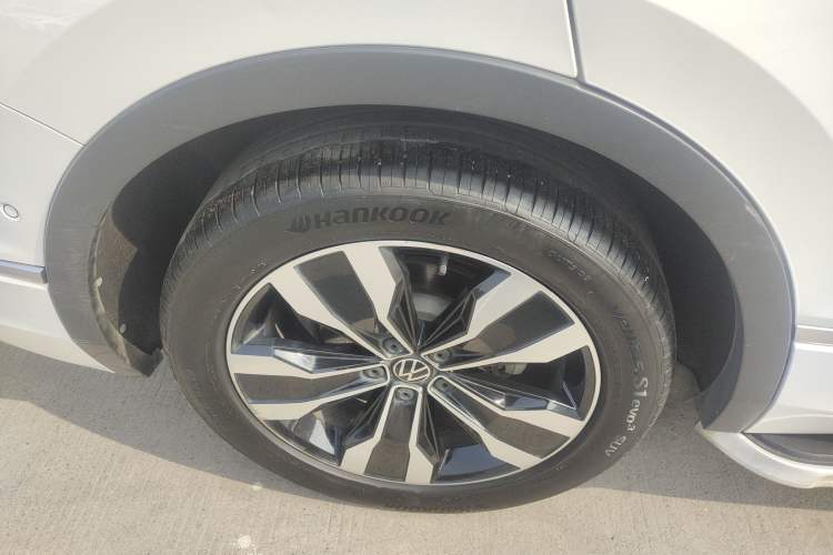 Used Volkswagen Tiguan L 2022 330TSI Automatic Two-Wheel Drive R-Line Enhanced Edition Right Rear Wheel Hub