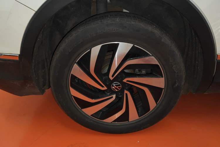 Used Volkswagen Tiguan L 2022 330TSI Automatic Two-Wheel Drive Smart Edition Right Rear Wheel Hub