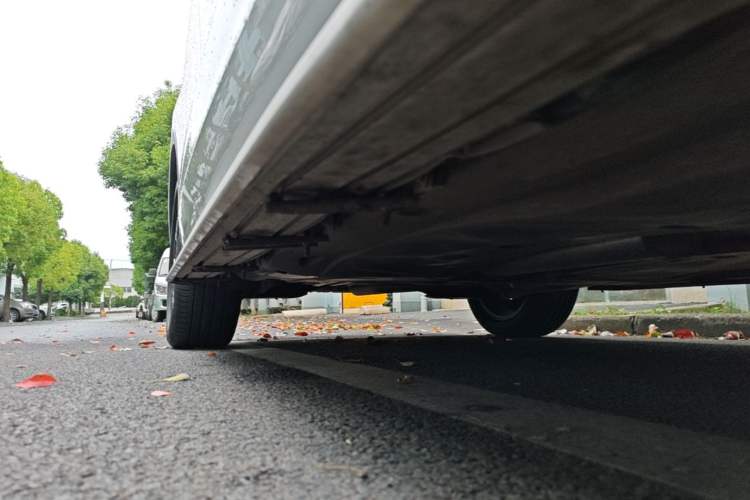 Used Volkswagen Tiguan L 2022 330TSI Automatic Two-Wheel Drive R-Line Enhanced Edition Right Side Sill
