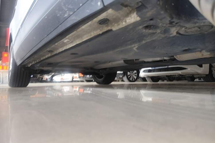 Used Volkswagen Tiguan L 2022 330TSI Automatic Two-Wheel Drive Smart Edition Right Side Sill