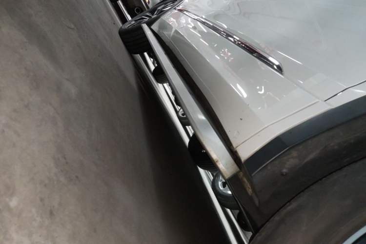 Used Volkswagen Tiguan L 2022 330TSI Automatic Two-Wheel Drive R-Line Enhanced Edition Right Side Sill