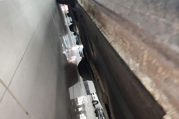 Used Volkswagen Tiguan L 2022 330TSI Automatic Two-Wheel Drive Comfort Edition Right Side Sill