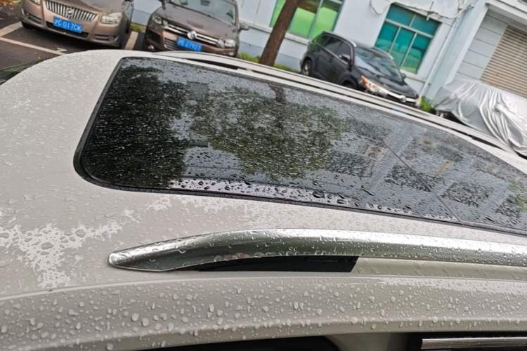 Used Volkswagen Tiguan L 2022 330TSI Automatic Two-Wheel Drive R-Line Enhanced Edition Roof