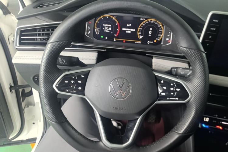 Used Volkswagen Tiguan L 2022 330TSI Automatic Two-Wheel Drive Smart Edition Steering Wheel