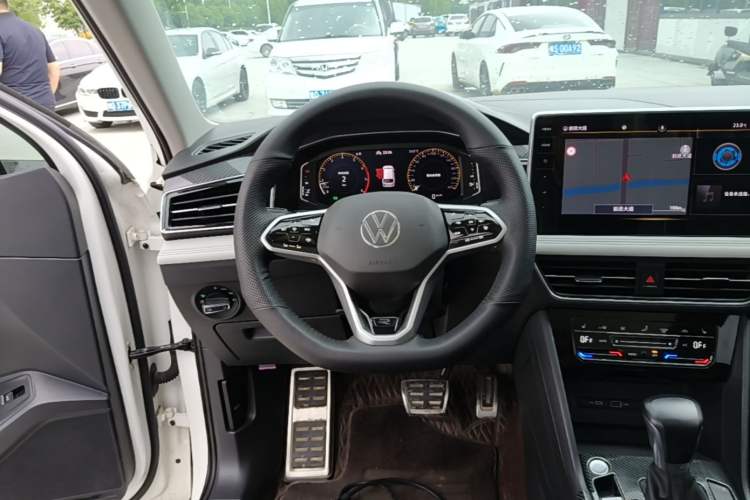 Used Volkswagen Tiguan L 2022 330TSI Automatic Two-Wheel Drive R-Line Enhanced Edition Steering Wheel