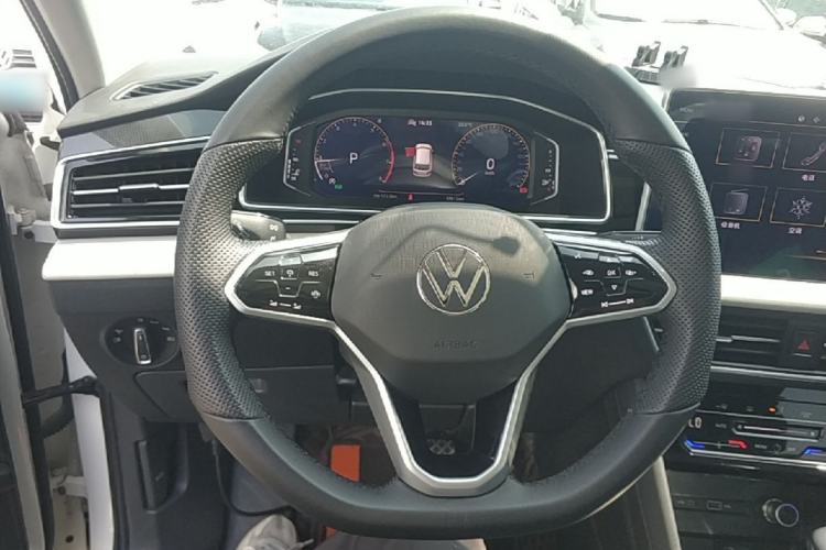 Used Volkswagen Tiguan L 2022 330TSI Automatic Two-Wheel Drive Smart Edition Steering Wheel