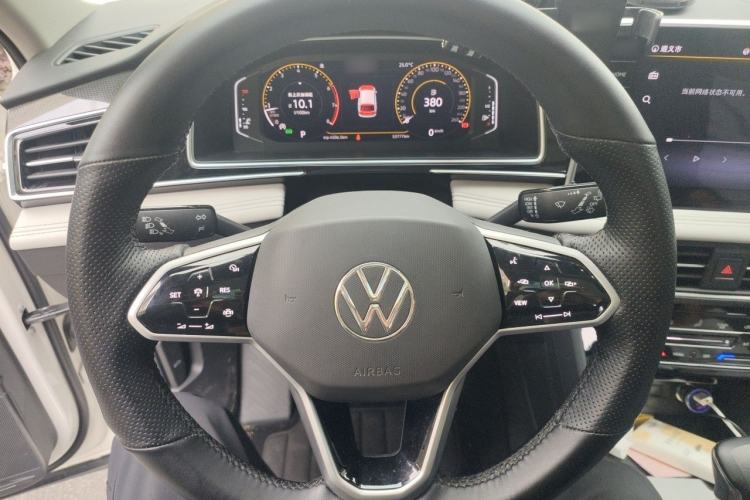 Used Volkswagen Tiguan L 2022 330TSI Automatic Two-Wheel Drive Smart Edition Steering Wheel