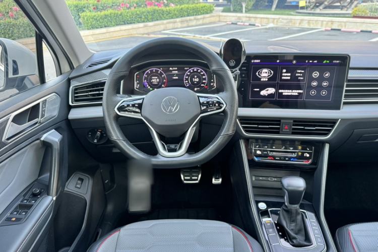 Used Volkswagen Tiguan L 2022 330TSI Automatic Two-Wheel Drive R-Line Flagship Edition Steering Wheel