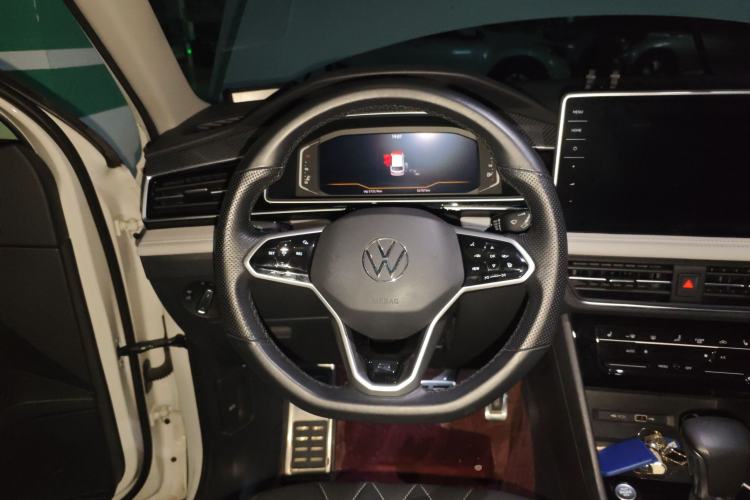 Used Volkswagen Tiguan L 2022 330TSI Automatic Two-Wheel Drive R-Line Enhanced Edition Steering Wheel