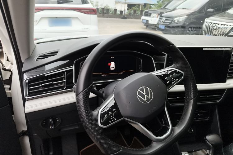 Used Volkswagen Tiguan L 2022 330TSI Automatic Two-Wheel Drive Smart Edition Steering Wheel