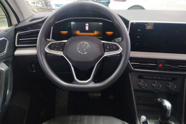 Used Volkswagen Tiguan L 2022 330TSI Automatic Two-Wheel Drive Comfort Edition Steering Wheel