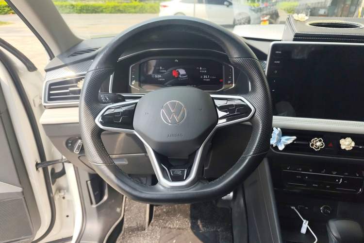 Used Volkswagen Tiguan L 2022 330TSI Automatic Two-Wheel Drive R-Line Enhanced Edition Steering Wheel