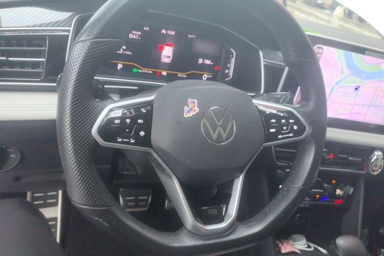 Used Volkswagen Tiguan L 2022 330TSI Automatic Two-Wheel Drive R-Line Enhanced Edition Steering Wheel