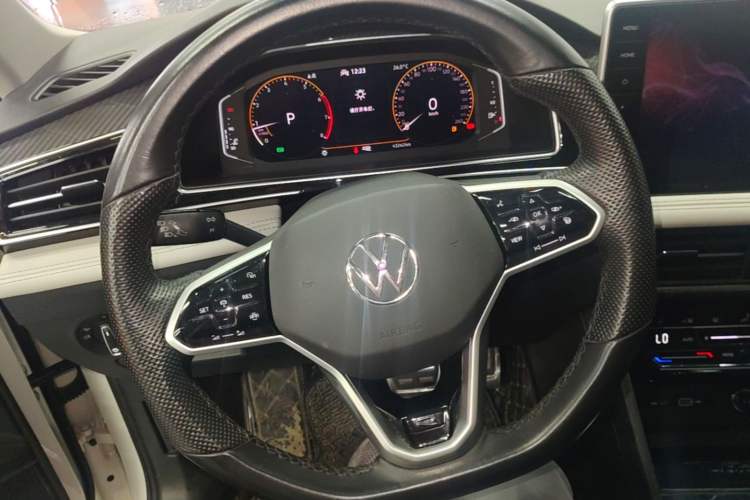 Used Volkswagen Tiguan L 2022 330TSI Automatic Two-Wheel Drive R-Line Enhanced Edition Steering Wheel
