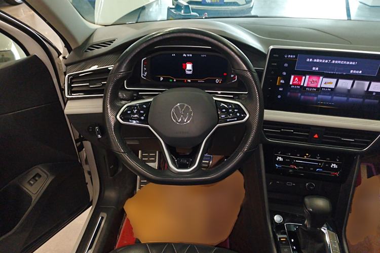 Used Volkswagen Tiguan L 2022 330TSI Automatic Two-Wheel Drive R-Line Enhanced Edition Steering Wheel