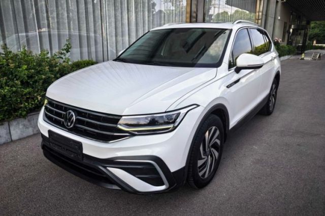Ojetý Volkswagen Tiguan L 2022 330TSI Automatic Two-Wheel Drive Smart Edition