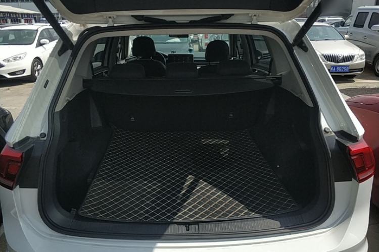 Used Volkswagen Tiguan L 2022 330TSI Automatic Two-Wheel Drive Smart Edition Trunk