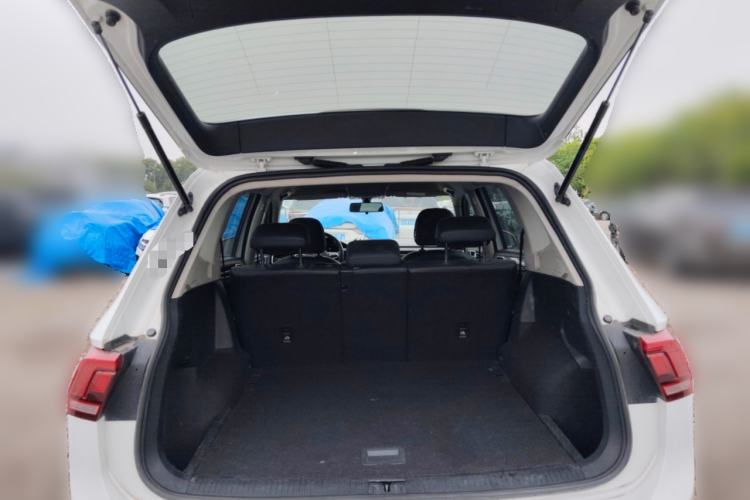 Used Volkswagen Tiguan L 2022 330TSI Automatic Two-Wheel Drive Comfort Edition Trunk