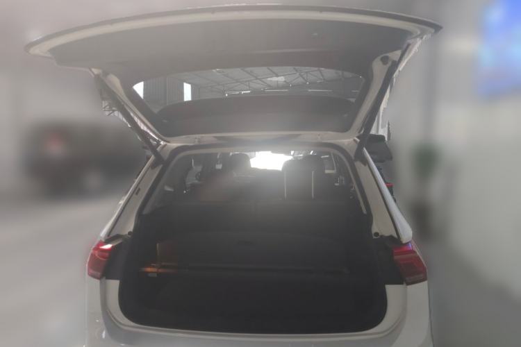 Used Volkswagen Tiguan L 2022 380TSI Automatic All-Wheel Drive R-Line Enhanced Comfort 7-Seater Trunk